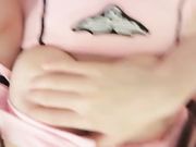 网红萝莉美少女咬一口小奈櫻(奈櫻少女)无毛粉穴超近距离自拍