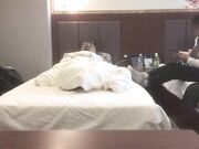 小伙约人妻玩母子乱伦饥渴姐姐满足呻吟震天