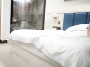 短发极品外围女神挺粉嘟嘟花式啪啪高潮迭起