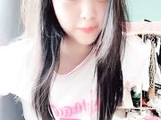 清纯美少女 自己闺房自摸诱惑 超粉嫩小穴特写 揉捏奶子磨蹭阴蒂 美臀更是诱人