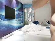 约黑丝少妇啪啪穿上情趣装女仆装口交抽插