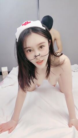 护士女友不断后入打桩各种性爱要求呻吟
