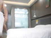 火爆少女 中途不舒服发脾气和金主吵起来了