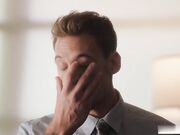 上床让帅哥那根又粗又硬大肉棒深喉暴操屁眼到内射的性感美妇