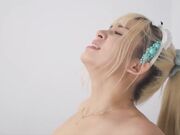 我的女僕哪有這麼騷-二次元老婆穿越現實幫我吹