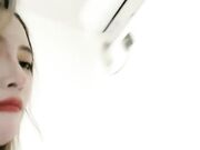 人间水蜜桃妖艳骚气妹子道具自慰诱惑 近距离特写拨开丁字裤假吊骑坐抽插