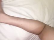 自己女上坐着鸡巴来回摇摆，如玉般的身体！酥到骨头里