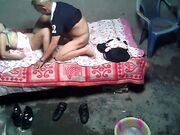 棚户区站街女暗拍装逼嫖客大半夜还要戴个墨镜看他逼舔得爽啊