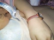 女神级性感美女陪闺蜜KTV见网友喝多上厕所时2男想在厕所操她,没得手后把她带到酒店2人轮流干!