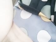 理发店的骚表姐大白天饥渴求操 店外人流攒动店内火热激情 沙发上侧骑乘啪啪
