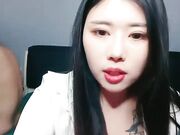 丝袜高跟制服诱人的小少妇跟蒙面小哥激情啪啪 69口交足交撸起大鸡巴