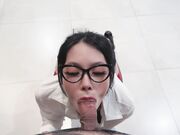 Cheating我丈夫和我在俱乐部遇到的另一个男孩，让他射在我的阴户里。对不起宝贝