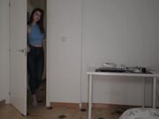 背着女友和她妹妹偷情大鸡巴征服两个骚逼虽然各有千秋但都内射了