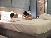 深夜场约了个高颜值大长腿嗲嗲妹子 蹲着口交舔弄上位骑乘侧入抽插猛操