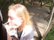 这对夫妇被路人抓住并要求她拍摄他们的公开