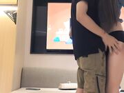 大长腿妹子，近距离拍摄舔奶扣逼，口交上位骑乘大力猛操