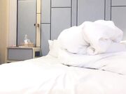 高颜值嫩妹子舌吻口交舔弄上位骑坐抽插后入快速猛操非常诱人