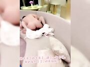 龟老公讲解版三亚淫乱旅行户外和单男调情车内口交看着我被单男无套猛操
