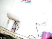 工厂集体公共卫生间偷拍打工妹