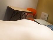 新来的制服黑丝学妹幻想被哥哥鸡巴草
