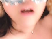 风骚少妇自慰工具很多插穴插菊花很诱人