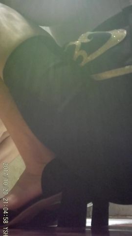 云上会所ktv厕拍系列18 各色长腿大胸美女