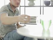 吸吮大鸡巴的无毛白虎小可爱