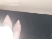 美女网约叫车勾引挑逗司机玩车震皮肤白嫩一对车大灯很赞