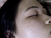 晚上吃饭故意灌醉表嫂趁她熟睡后干了她紧闭肥厚的一线天逼