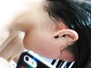 偷拍良家娇妻卫生间全裸洗头沐浴