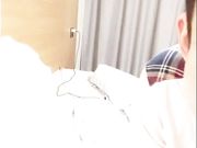 排骨瘦男大酒店约炮明星颜值的外围女啪啪