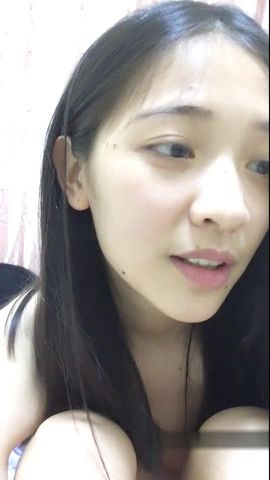 和一个胖胖妹子玩拉拉 亲她奶子扣她小穴很是淫荡
