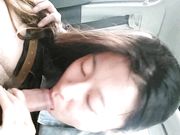 大四女友太饥渴校门口车上给我裹J8 欲火焚身开房干一炮