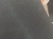 在某通公司业务代办点上班好骚的妹子在办公室露奶脱裤自摸摸出淫水
