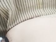 漂亮气质美女主播约粉丝到景区凉亭野战听着女主播的呻吟忍不住不小心内射了