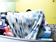 猥琐眼镜男在玩电脑被苗条漂亮女友主动求操各种体位
