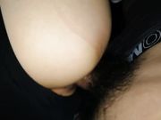 与单位销售部苗条眼镜妹吃完饭然后去住所衣服都不脱无套啪啪对白淫荡