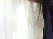 很骚的主播妹子还挺讲究卫生带着套手指扣逼喷水再用道具自慰大秀 声音嗲嗲的