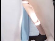剧情演绎被修电脑师傅强X大秀，黑丝情趣淫语打着电话被强推，鸡巴塞嘴多姿势爆草很入戏