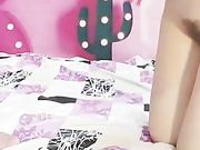 风骚少妇小浪女男女啪啪秀 先口交后做爱 完事还不过瘾手淫瘙痒 很是淫靡