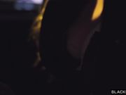 气质温柔的丰腴妹子挡不住最爱一看就鸡儿硬想插猛搞
