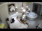 我不能来见你,一见你就干这事.换上性感情趣装操
