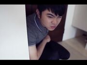 骚妻寂寞难耐家中自慰被送快递的小哥撞见主动投怀送抱