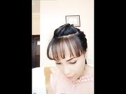 自驾姐特意换上漂亮连衣裙和曾经炮友的儿子宾馆约炮