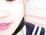 手机直播美女主播学生制服香蕉带套疯狂抽插自慰喜欢不要错过X