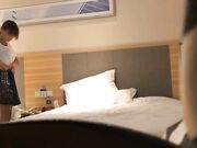 吃过延时葯的老司机酒店叫外围学生妹四川马尾辫小美女被狠狠干的受不了