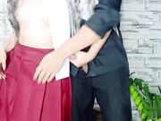18岁大波浪校服少女她的老师给操了射穴外