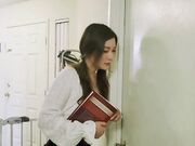 与私人老师玩得很开心让他在我连裤袜上射精